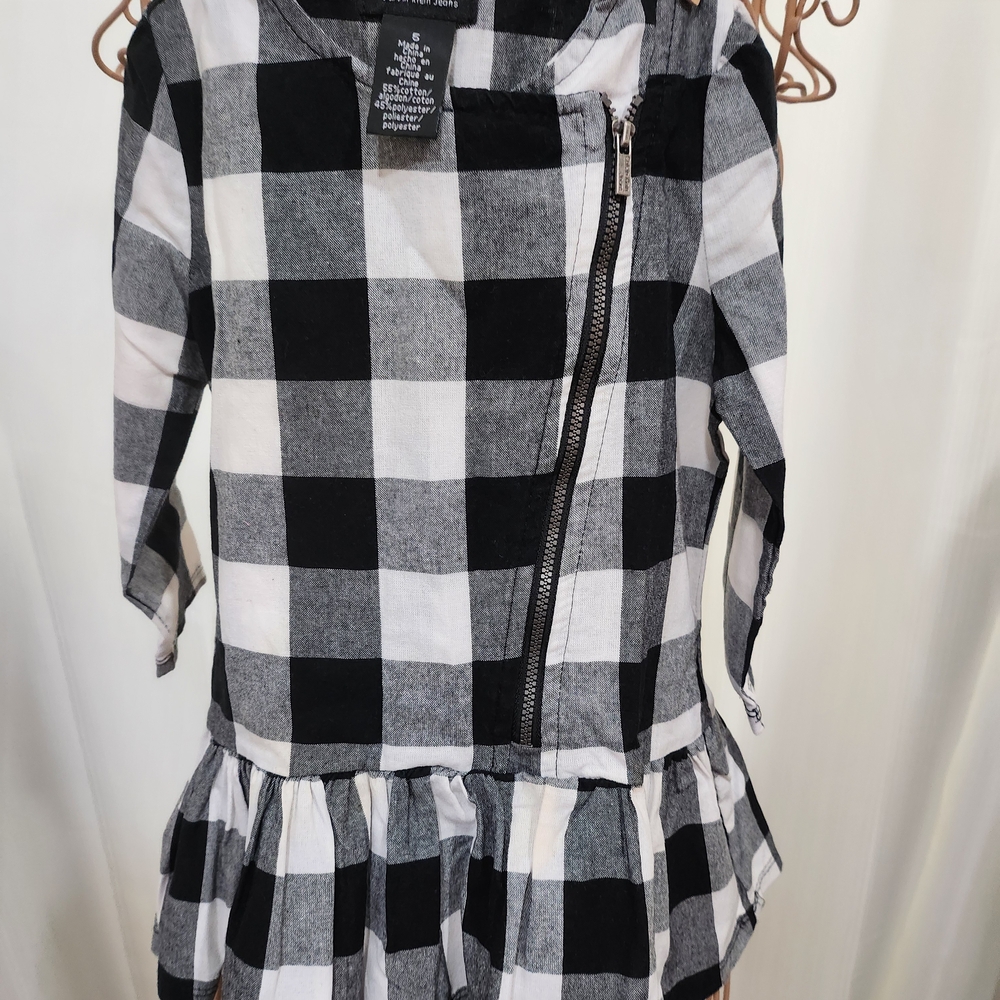 Calvin Klein Jeans Black and White Plaid Top Sz 5